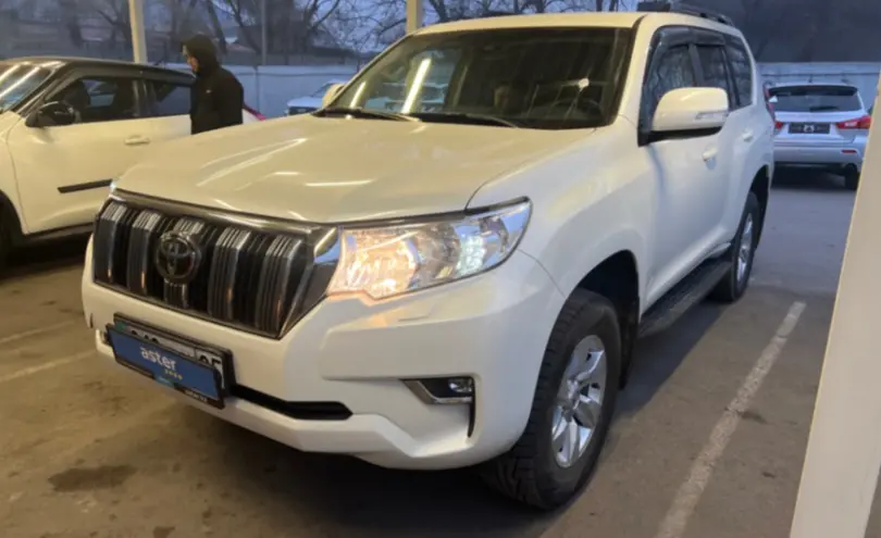Toyota Land Cruiser Prado 2023 года за 28 700 000 тг. в Алматы