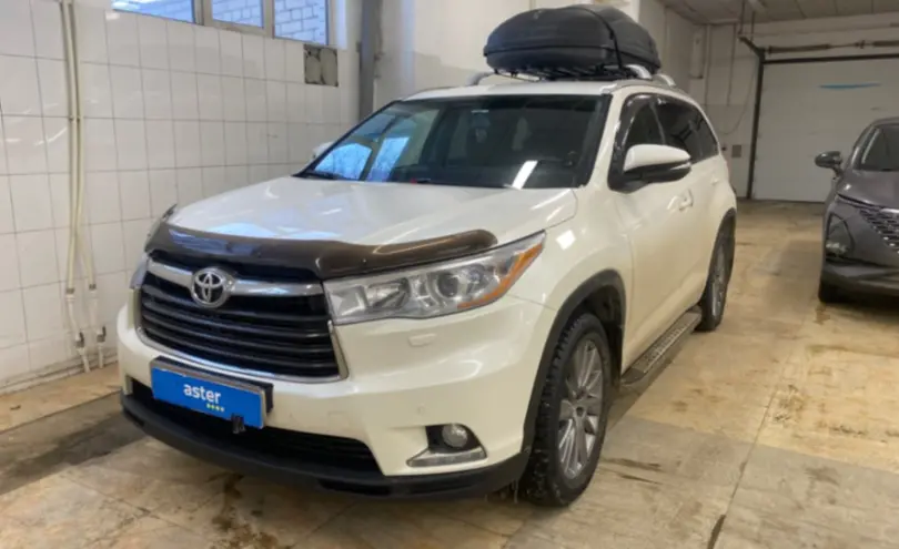 Toyota Highlander 2014 года за 16 000 000 тг. в Актобе