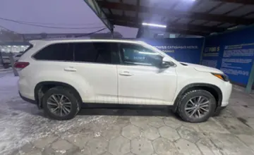 Toyota Highlander 2019 года за 18 700 000 тг. в Талдыкорган фото 4