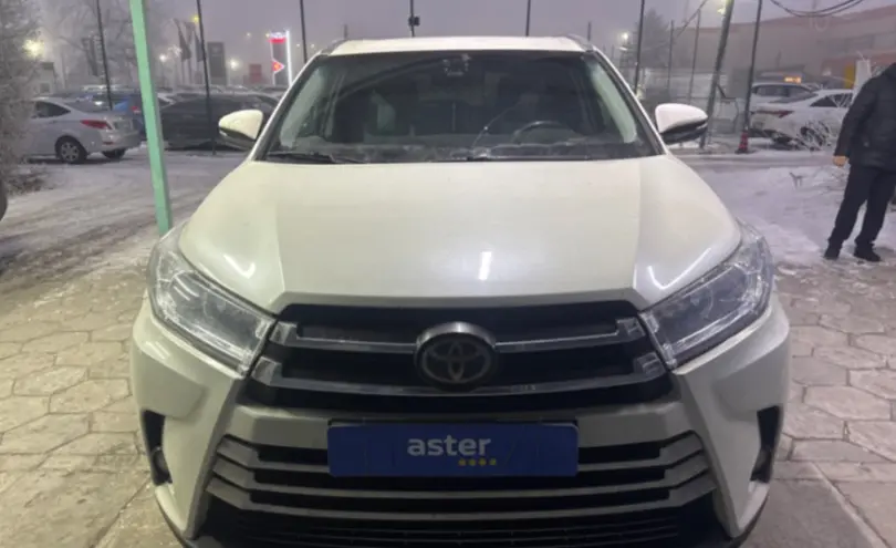 Toyota Highlander 2019 года за 18 700 000 тг. в Талдыкорган фото 2