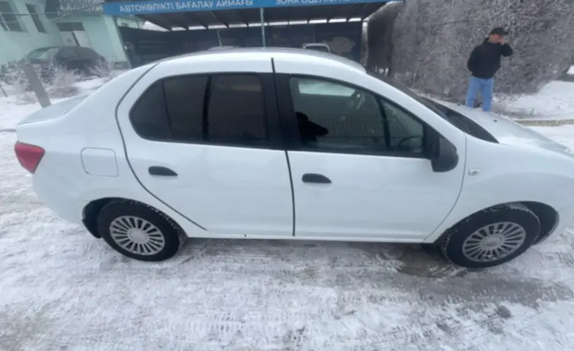 Renault Logan 2015 года за 3 800 000 тг. в Талдыкорган фото 4