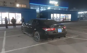 Toyota Camry 2018 года за 12 000 000 тг. в Алматы фото 4