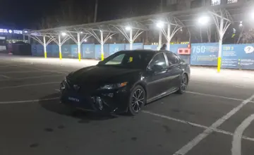 Toyota Camry 2018 года за 12 000 000 тг. в Алматы фото 1