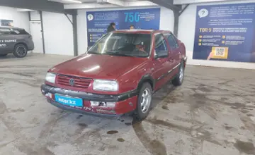 Volkswagen Vento 1993 года за 700 000 тг. в Астана фото 1