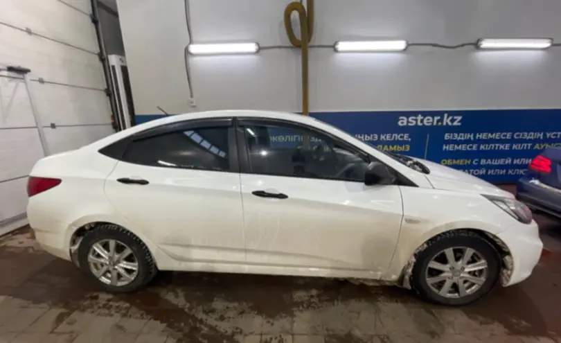 Hyundai Solaris 2014 года за 4 000 000 тг. в Астана фото 4