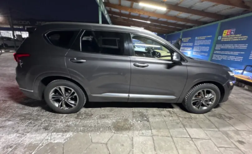 Hyundai Santa Fe 2019 года за 14 000 000 тг. в Талдыкорган фото 4