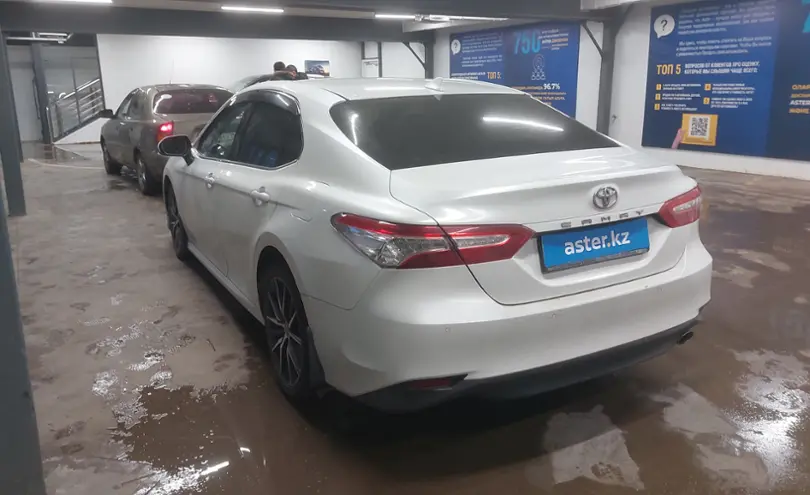Toyota Camry 2021 года за 17 000 000 тг. в Астана фото 4