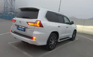 Lexus LX 2018 года за 47 000 000 тг. в Шымкент фото 3