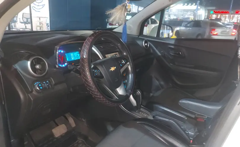 Chevrolet Tracker 2013 года за 5 600 000 тг. в Алматы фото 5