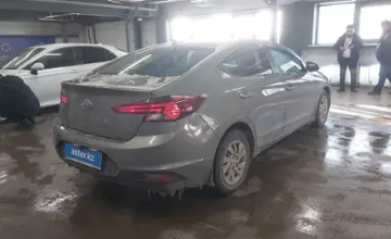Hyundai Elantra 2019 года за 7 000 000 тг. в Астана фото 3