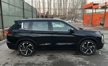 Mitsubishi Outlander 2023 года за 17 000 000 тг. в Алматы фото 2