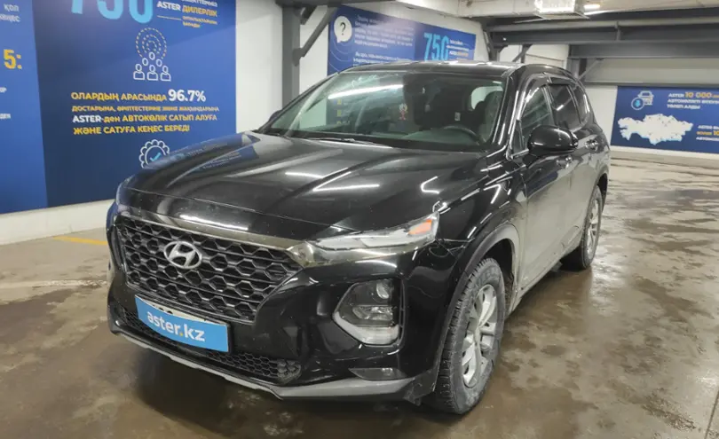 Hyundai Santa Fe 2018 года за 13 000 000 тг. в Астана