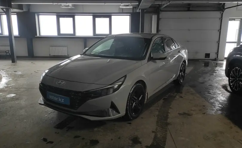 Hyundai Elantra 2022 года за 9 500 000 тг. в Астана