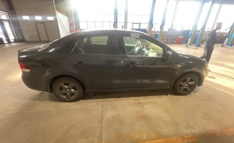 Volkswagen Polo 2015 года за 3 500 000 тг. в Караганда фото 4