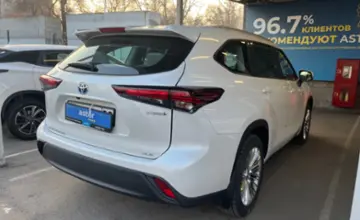 Toyota Highlander 2024 года за 28 500 000 тг. в Алматы