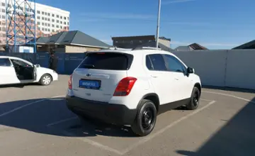 Chevrolet Tracker 2014 года за 3 600 000 тг. в Шымкент фото 3
