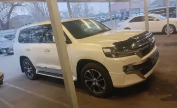 Toyota Land Cruiser 2021 года за 37 000 000 тг. в Алматы фото 4