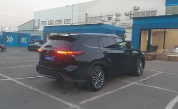 Toyota Highlander 2021 года за 24 000 000 тг. в Алматы фото 3