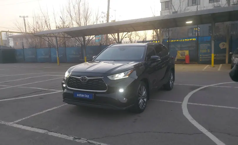 Toyota Highlander 2021 года за 24 000 000 тг. в Алматы