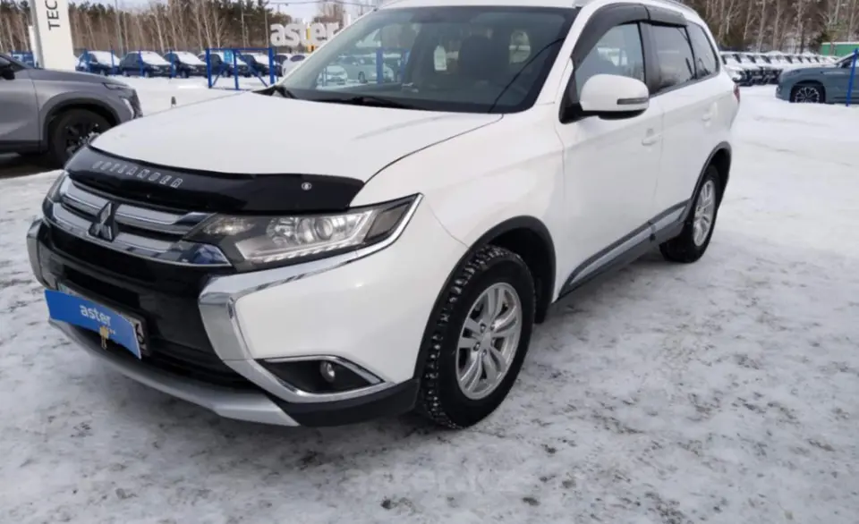Mitsubishi Outlander 2015 года за 8 200 000 тг. в Усть-Каменогорск