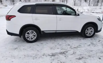 Mitsubishi Outlander 2015 года за 8 200 000 тг. в Усть-Каменогорск фото 4