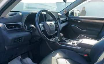 Toyota Highlander 2021 года за 30 000 000 тг. в Шымкент фото 5