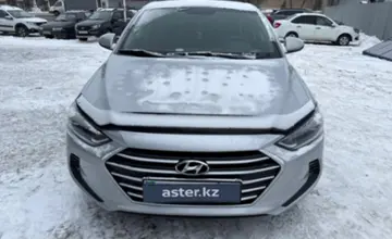 Hyundai Elantra 2018 года за 8 000 000 тг. в Уральск фото 2