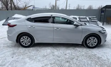 Hyundai Elantra 2018 года за 8 000 000 тг. в Уральск фото 4