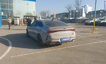 Kia K5 2021 года за 10 000 000 тг. в Алматы фото 4