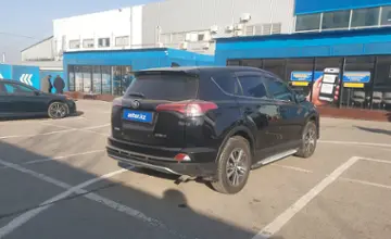 Toyota RAV4 2017 года за 10 500 000 тг. в Алматы фото 3