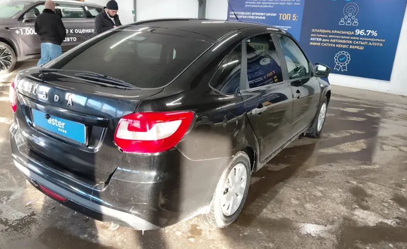 LADA (ВАЗ) Granta 2019 года за 3 000 000 тг. в Астана фото 3