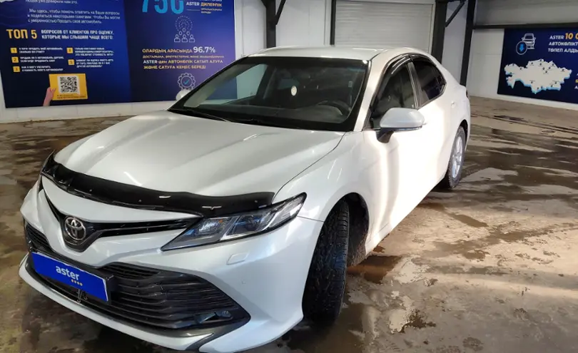 Toyota Camry 2018 года за 12 500 000 тг. в Астана