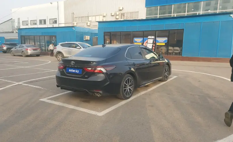 Toyota Camry 2020 года за 13 000 000 тг. в Алматы фото 3