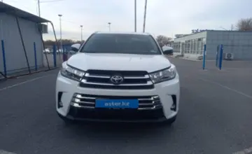 Toyota Highlander 2019 года за 18 500 000 тг. в Шымкент фото 2