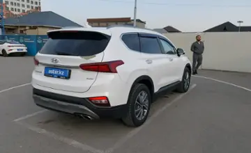 Hyundai Santa Fe 2018 года за 10 000 000 тг. в Шымкент фото 3