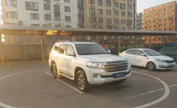 Toyota Land Cruiser 2019 года за 35 000 000 тг. в Алматы фото 2