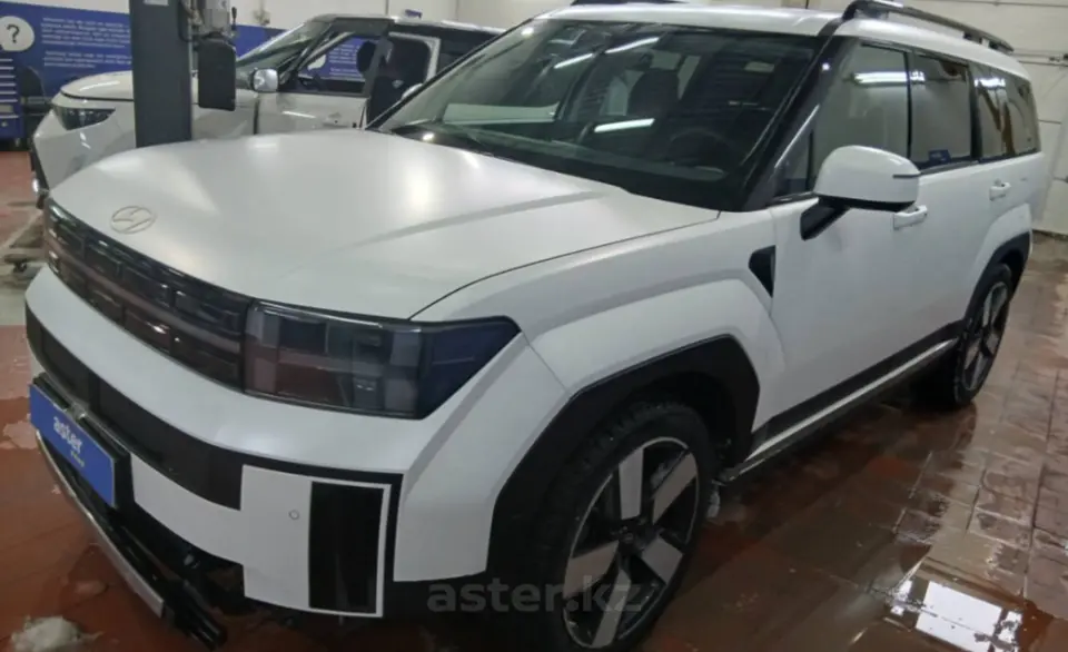 Hyundai Santa Fe 2024 года за 19 000 000 тг. в Астана