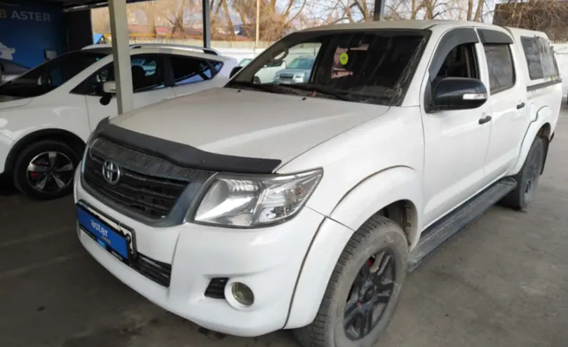 Toyota Hilux 2012 года за 10 000 000 тг. в Алматы