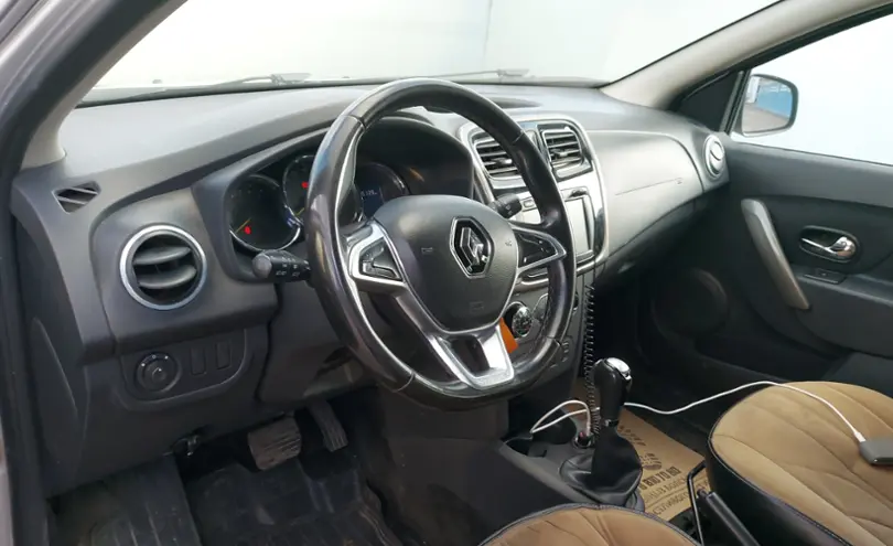 Renault Sandero 2018 года за 5 700 000 тг. в Шымкент фото 5