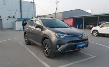 Toyota RAV4 2017 года за 12 000 000 тг. в Шымкент фото 2