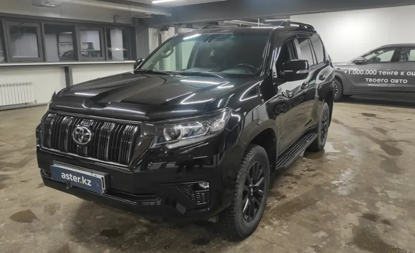 Toyota Land Cruiser Prado 2021 года за 30 000 000 тг. в Астана