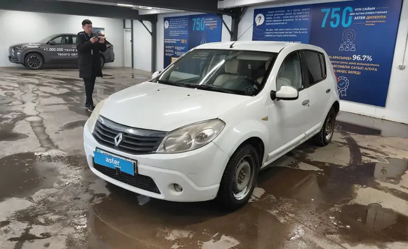 Renault Sandero 2011 года за 3 000 000 тг. в Астана