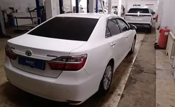 Toyota Camry 2015 года за 11 000 000 тг. в Актобе