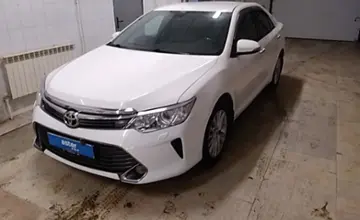 Toyota Camry 2015 года за 11 000 000 тг. в Актобе фото 1