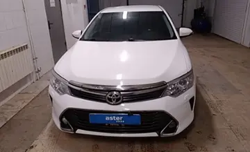 Toyota Camry 2015 года за 11 000 000 тг. в Актобе фото 2