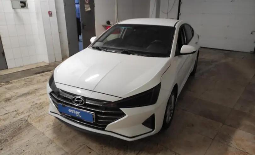 Hyundai Elantra 2019 года за 7 500 000 тг. в Актобе
