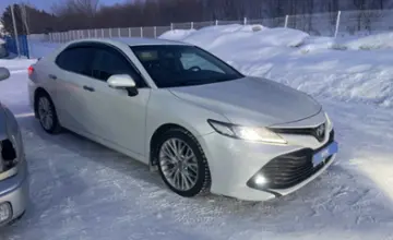 Toyota Camry 2018 года за 11 500 000 тг. в Усть-Каменогорск фото 3