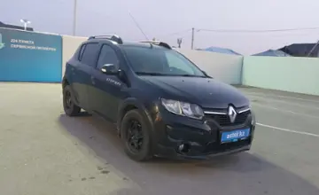 Renault Sandero 2015 года за 3 700 000 тг. в Шымкент фото 2