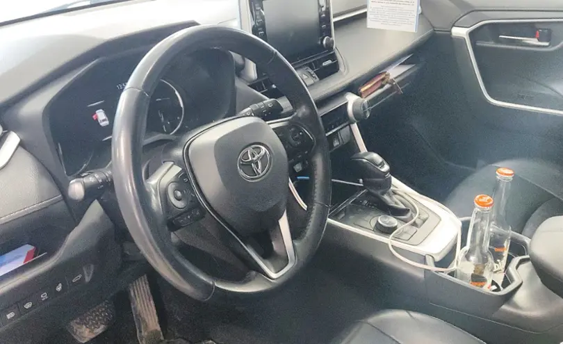 Toyota RAV4 2021 года за 19 000 000 тг. в Астана фото 5