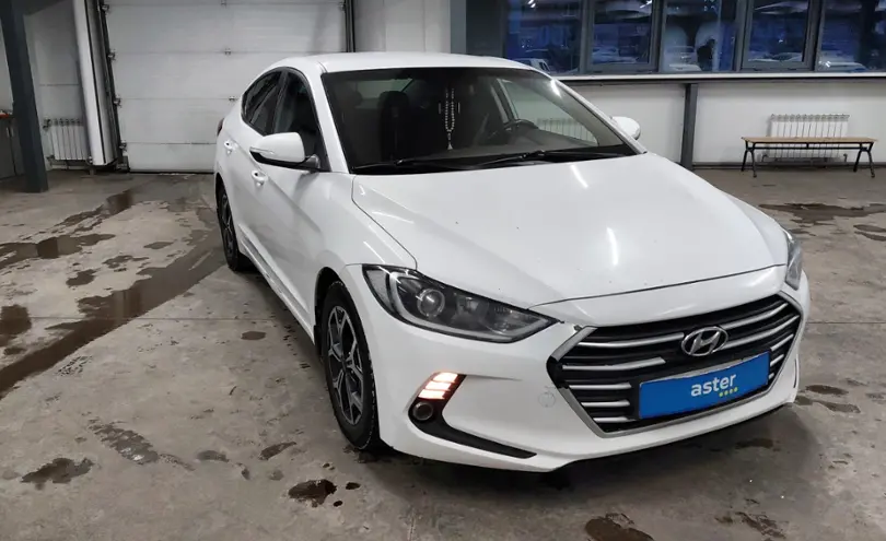 Hyundai Elantra 2018 года за 7 000 000 тг. в Астана фото 2
